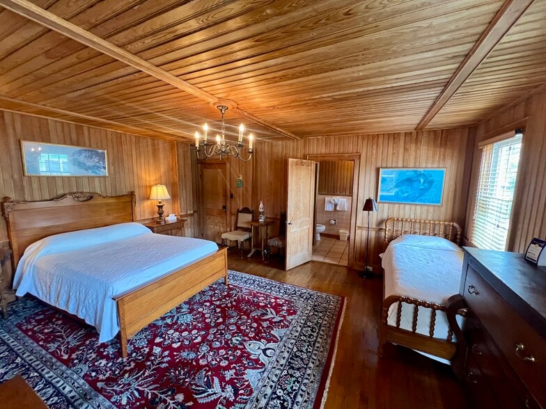 More Photos Of 155 Silver Lake Dr, Ocracoke Hospitality For Sale