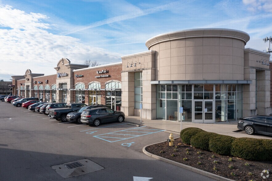 More Photos Of 11255 Reed Hartman Hwy, Blue Ash Unknown For Lease