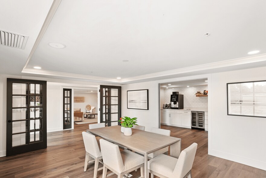 More Photos Of 353-383 Aragon Ave, Coral Gables Apartments For Lease