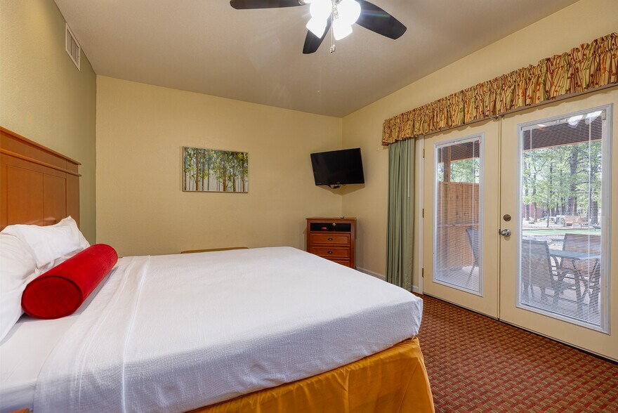 More Photos Of 5829 Buck Springs Rd, Pinetop Hotel For Sale