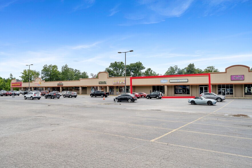 More Photos Of 4930 Poplar Level Rd, Louisville Freestanding For Lease