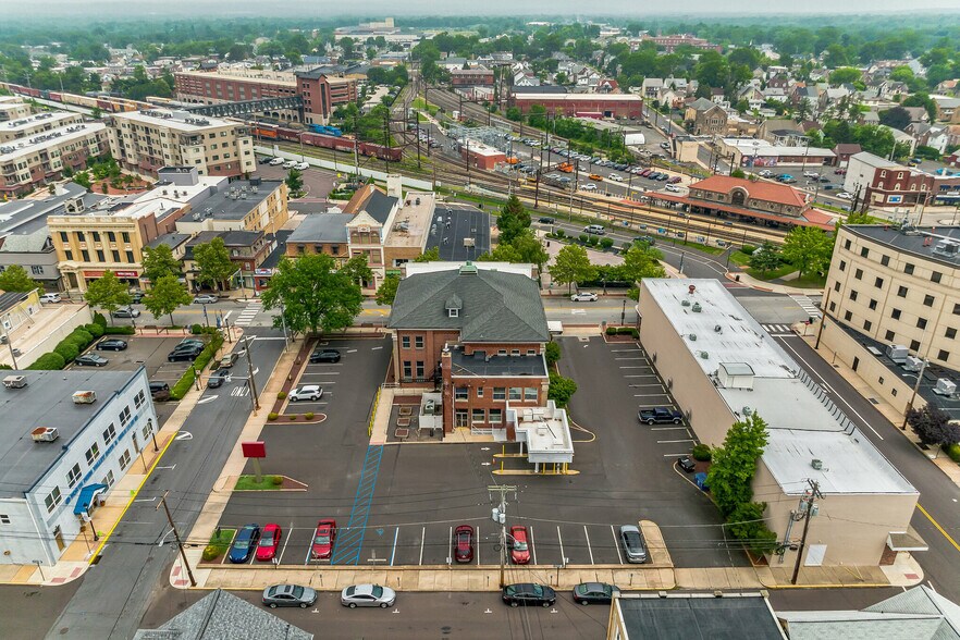 More Photos Of 210 W Main St, Lansdale Bank For Lease