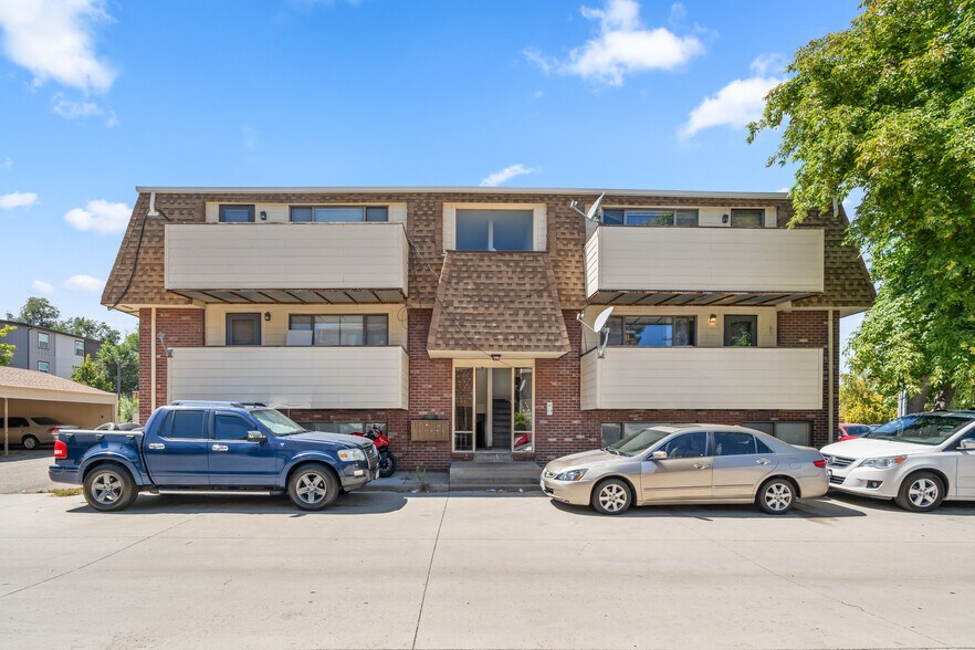 Primary Photo Of 1701 Warren Ave, Longmont Apartments For Sale