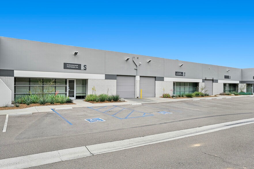 More Photos Of 2270 Camino Vida Roble, Carlsbad Warehouse For Lease