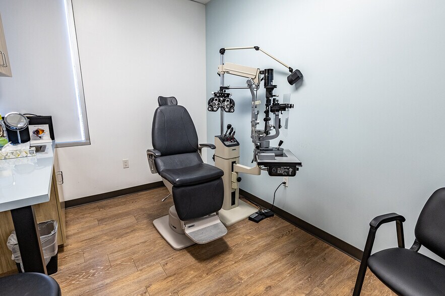 More Photos Of 1510 S Central Ave, Glendale Medical For Sale