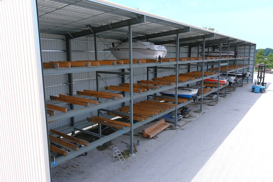 More Photos Of 6247 Highway V, Saint Charles Marina For Sale