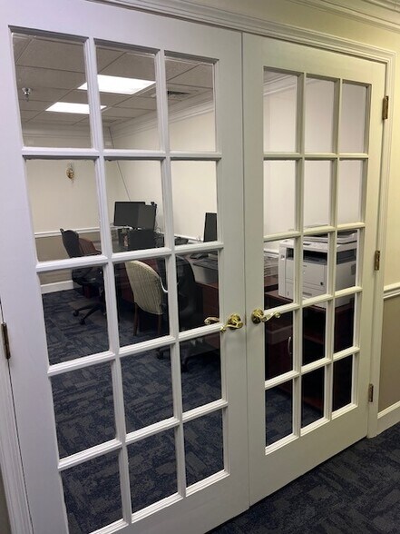 More Photos Of 606 Baltimore Ave, Towson Medical For Sale