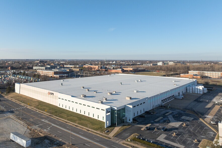 More Photos Of 1020 N 23rd St, Saint Louis Warehouse For Lease