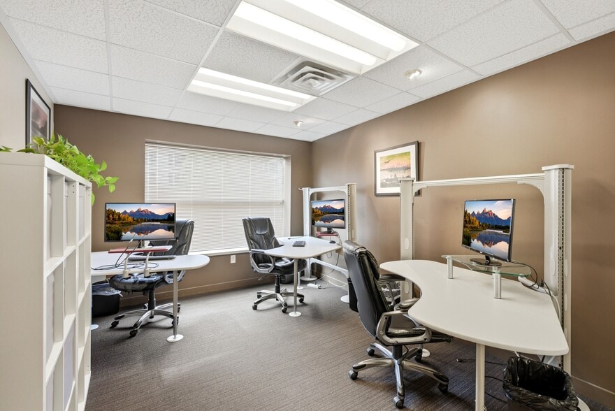 More Photos Of 555 S 300 E, Salt Lake City Office For Sale
