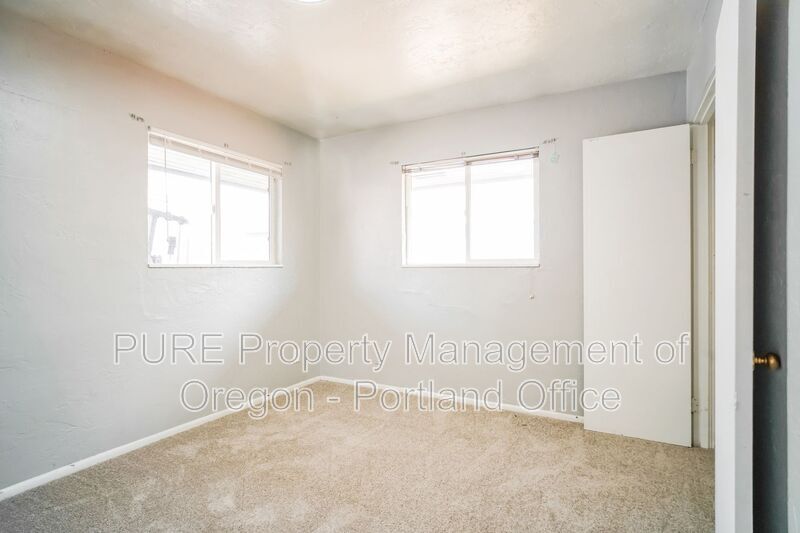 More Photos Of 1049 SE Walnut St, Hillsboro Apartments For Sale