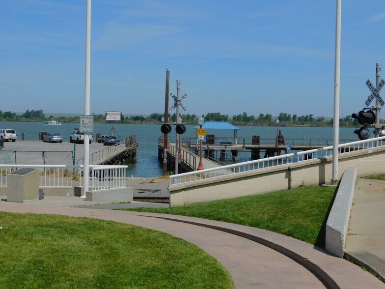 More Photos Of 101 H St, Antioch Storefront Retail Office For Lease