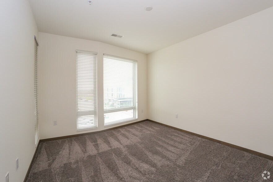 More Photos Of 7955-7973 S Main St, Oak Creek Apartments For Lease