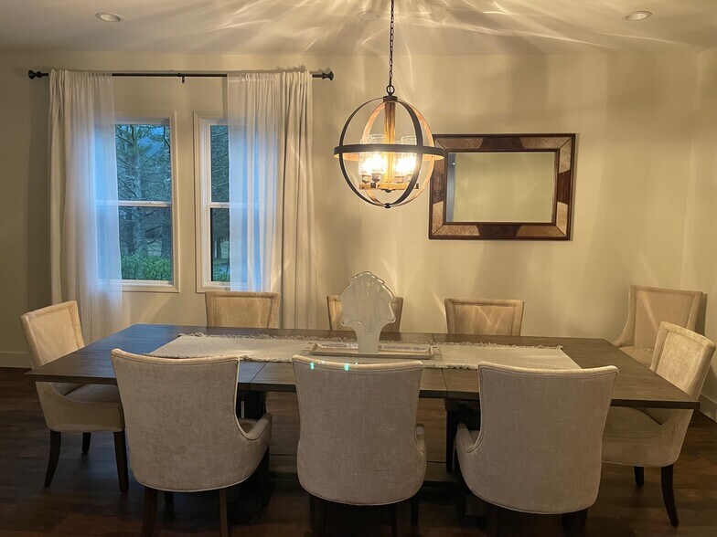 More Photos Of 70 Sapphire Valley Rd, Sapphire Apartments For Sale