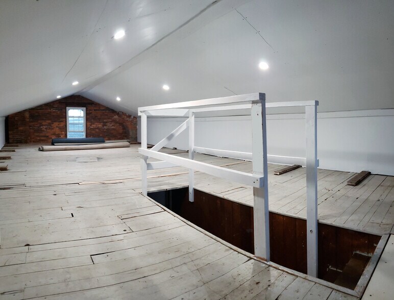 More Photos Of 80 N Main St, Doylestown Office Residential For Sale