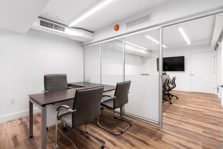 More Photos Of 13499 Biscayne Blvd, Miami Apartments For Lease