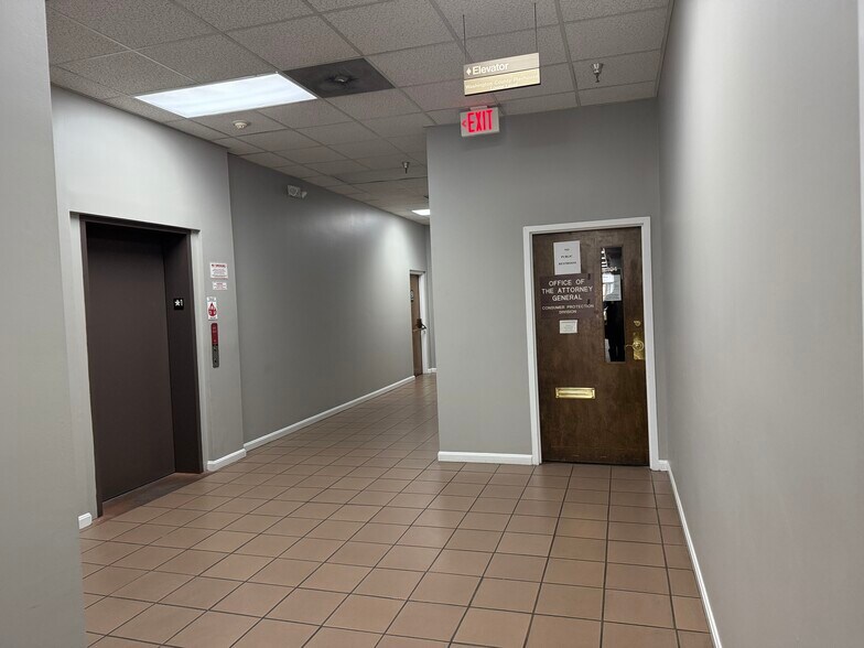 More Photos Of 44 N Potomac St, Hagerstown Office For Sale