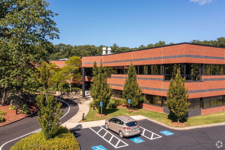 Primary Photo Of 1 Highwood Dr, Tewksbury Unknown For Lease