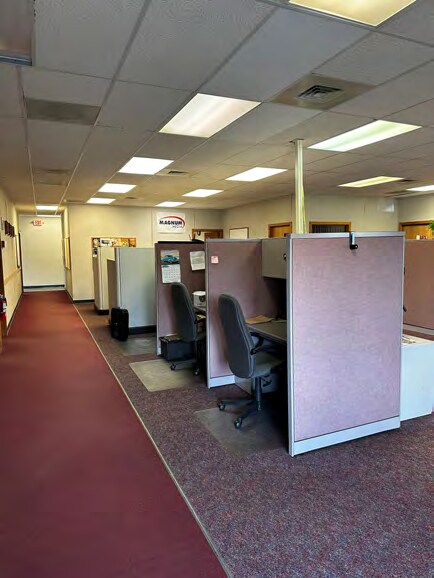 More Photos Of 2410 S Main St, West Bend Office For Lease