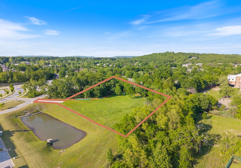 More Photos Of E Stearns St, Fayetteville Office For Sale