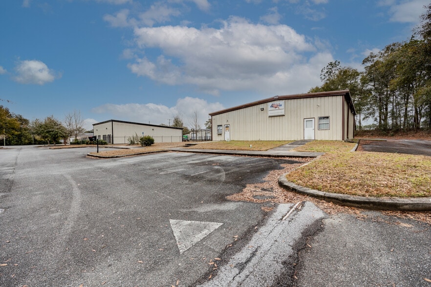 More Photos Of 4770 Shelfer Rd, Tallahassee Warehouse For Sale