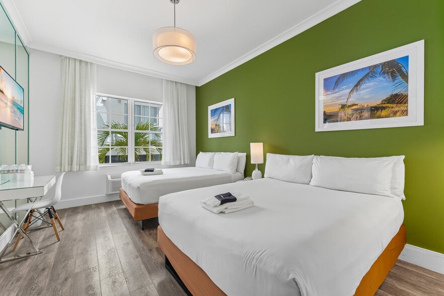 More Photos Of 1423 Collins Ave, Miami Beach Hotel For Sale