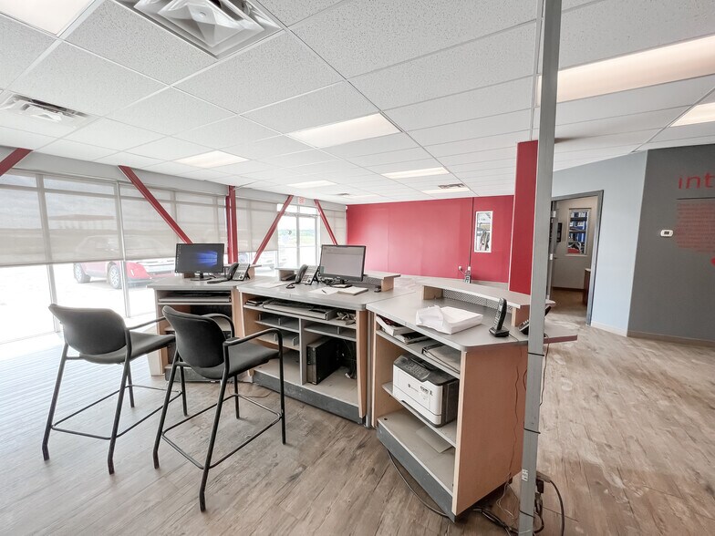 More Photos Of 650 Sunrise Rd, Peace River Industrial For Sale