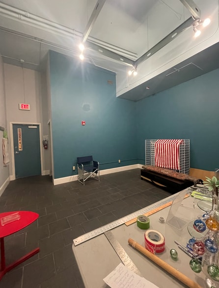 More Photos Of 640 S Main St, Greenville Storefront Retail Office For Lease