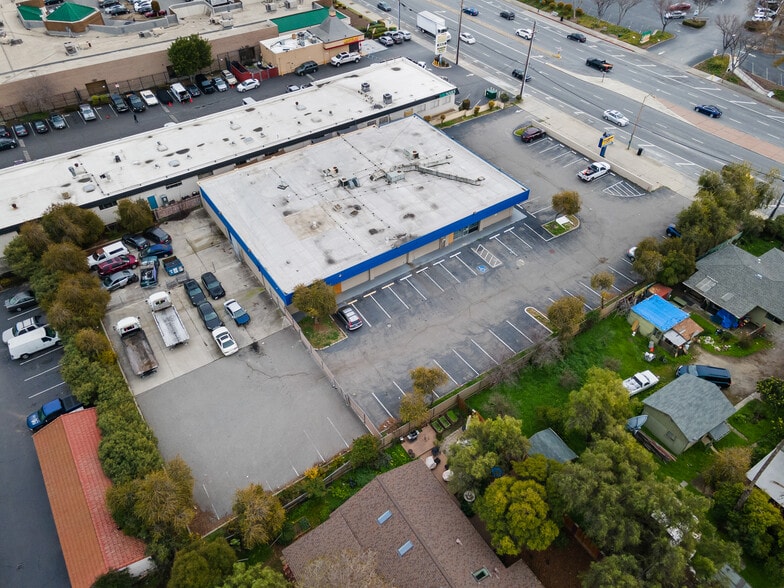 More Photos Of 465 Blossom Hill Rd, San Jose Storefront Retail Office For Sale