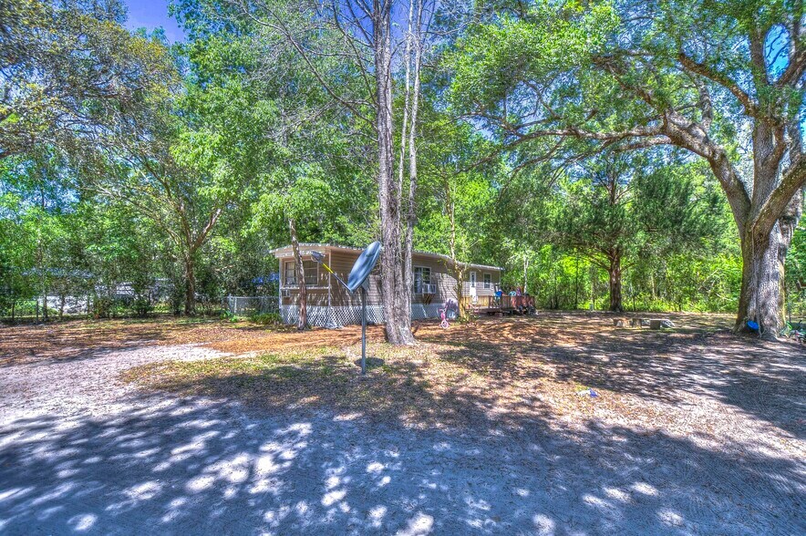 More Photos Of 20303 Old Somerset Acres Ln, Spring Hill Manufactured Housing Mobile Home Park For Sale