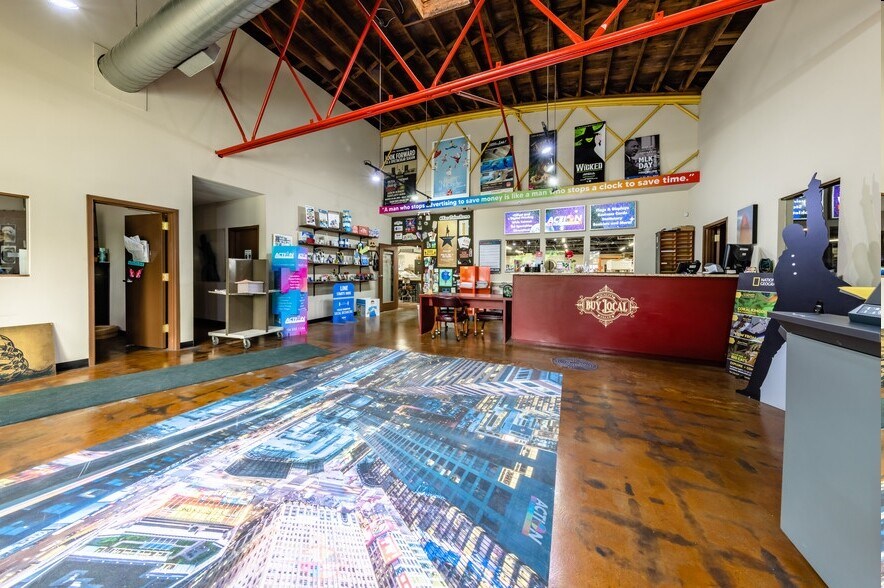 More Photos Of 720 Tuckaseegee Rd, Charlotte Showroom For Lease