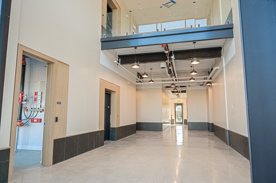 More Photos Of 18 Cox Cro Rd, Toms River Loft Creative Space For Lease