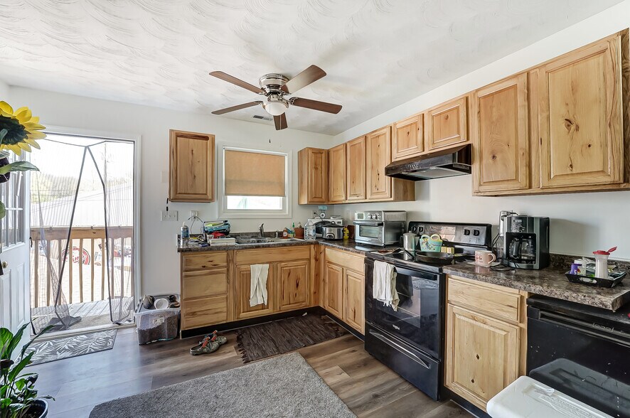 More Photos Of 13 W Main St, Spring Valley Restaurant For Sale