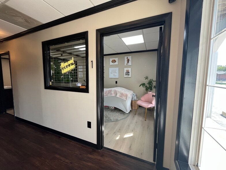 More Photos Of 5853 Post Rd, East Greenwich General Retail For Sale