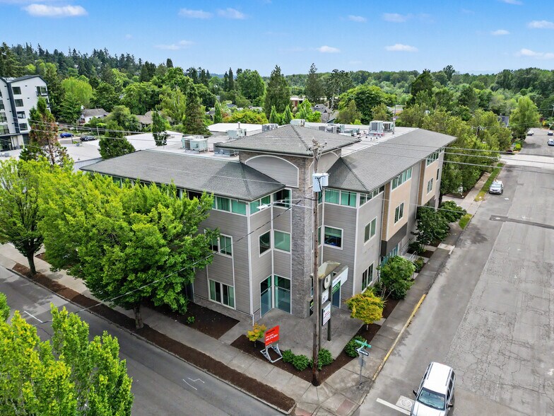 More Photos Of 925-935 Commercial St SE, Salem Medical For Sale