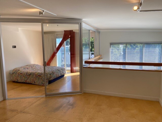 More Photos Of 615 Hampton Dr, Venice Apartments For Lease