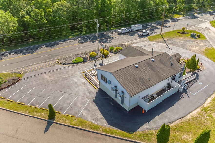 More Photos Of 116 White Horse Pike, Chesilhurst Freestanding For Sale