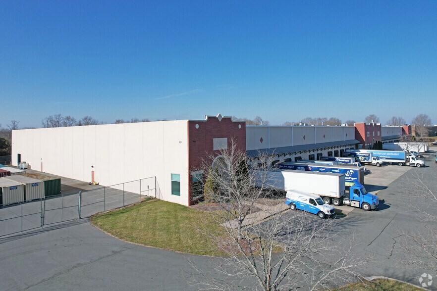 More Photos Of 6530 Judge Adams Rd, Whitsett Unknown For Lease