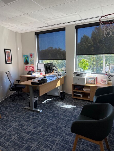 More Photos Of 137 Mitchells Chance, Edgewater Medical For Lease