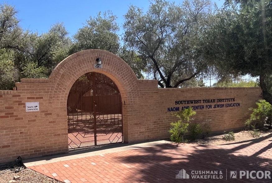 More Photos Of 5150 E 5th St, Tucson Specialty For Sale