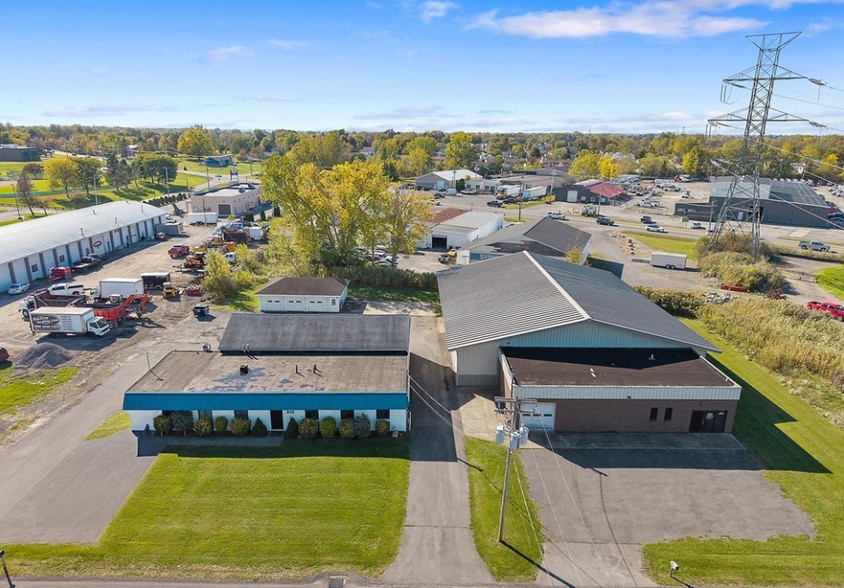 Primary Photo Of 8125-8127 Thompson Rd, Clay Industrial For Lease