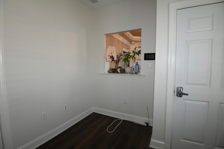 More Photos Of 3925 Harrison Rd, Loganville Office For Sale