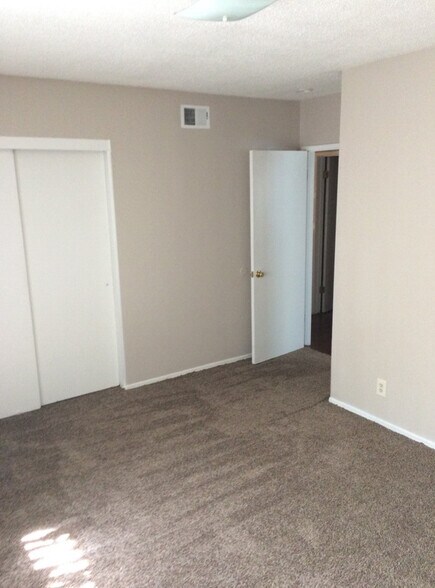 More Photos Of 1804 W Glen Ave, Anaheim Apartments For Sale