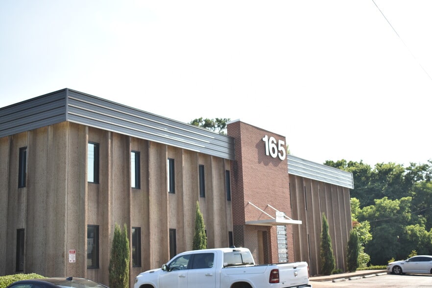 More Photos Of 165 W South St, Hernando Office Residential For Lease