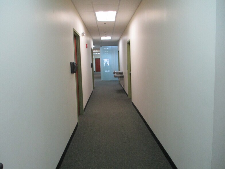 More Photos Of 1455 S Barrington Rd, Barrington Self Storage For Lease