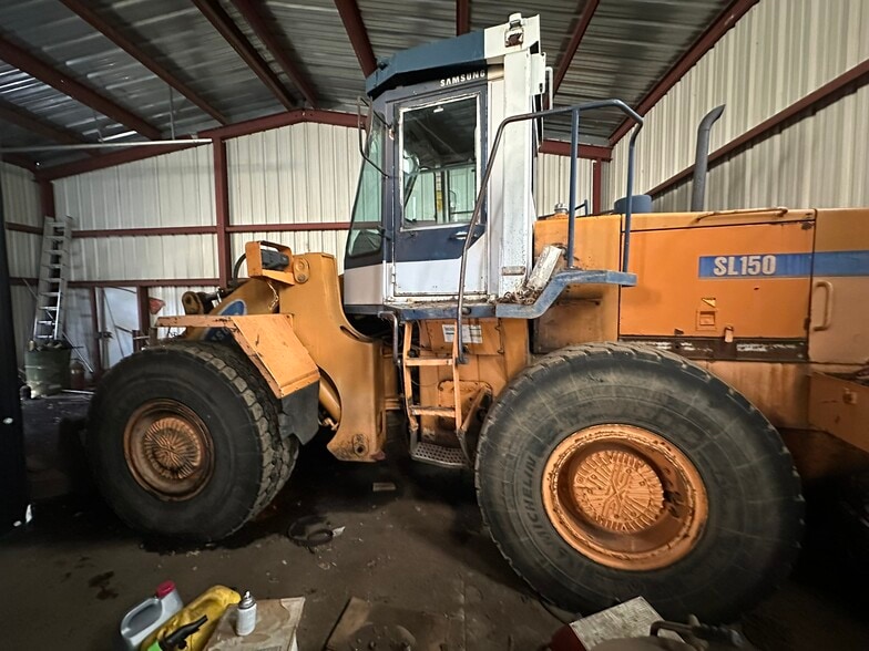 More Photos Of 157 Willow Rd, Dunkirk Auto Salvage Facility For Sale