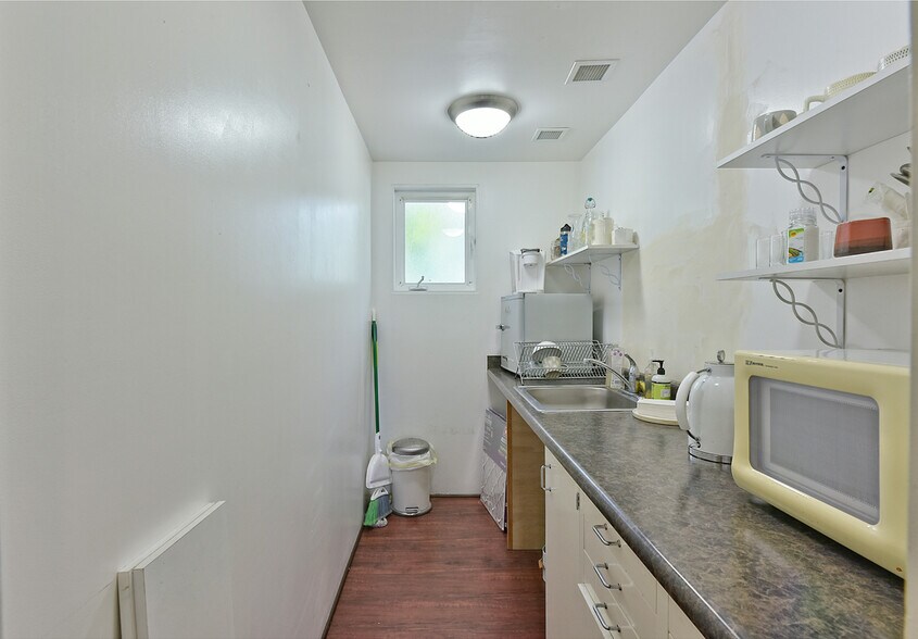More Photos Of 993 Siskiyou Blvd, Ashland Office For Sale