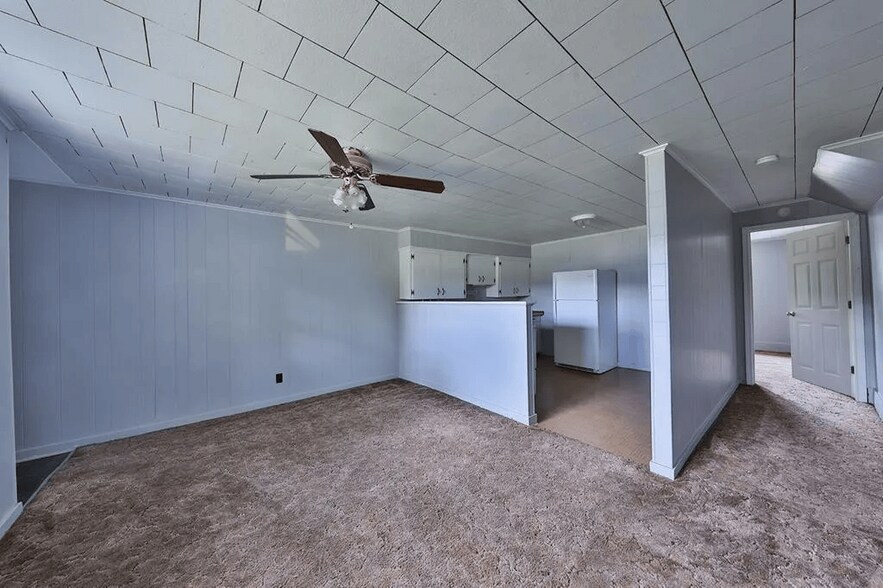 More Photos Of 207 Church St, Martin Multifamily For Sale