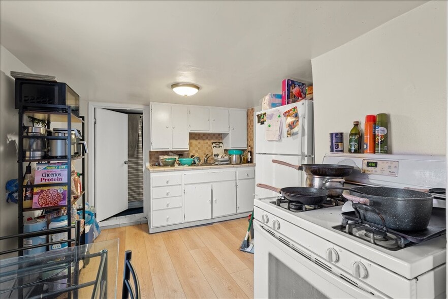 More Photos Of 4114 E 17th St, Oakland Apartments For Sale