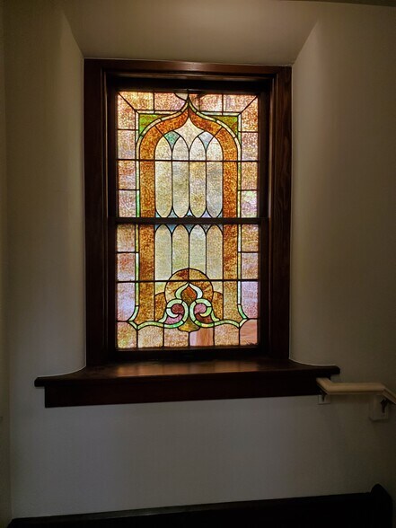 More Photos Of 515 E Yakima Ave, Yakima General Retail For Sale