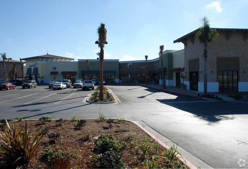 More Photos Of 1111-1191 S Victoria Ave, Oxnard General Retail For Lease